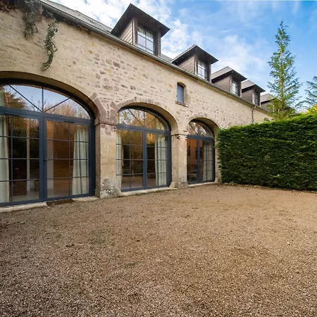 Les Caleches De L'hotel De Beaumont Holiday home *