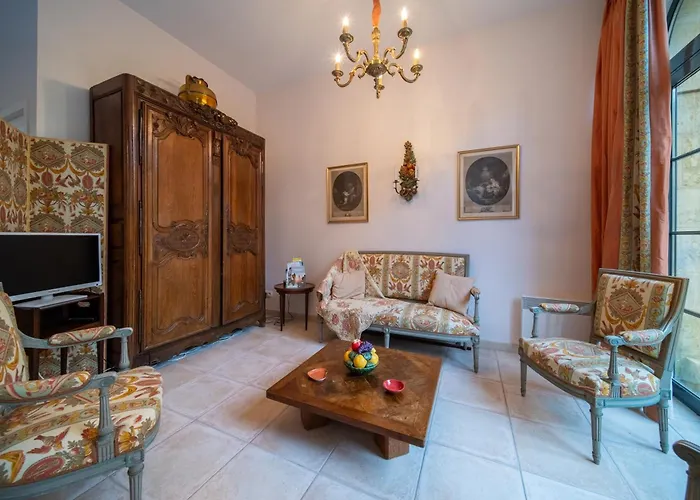 Les Calèches De L'hôtel De Beaumont